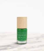 Nail Polish Non Toxic Color Avocado - Handmade Beauty Nail Polish Nail Polish Non Toxic Color Avocado Intense color that evokes nature. It’s perfect for spring. Size: 10 ml Formulation The perfect dose of pigments in the formulation guarantees a covering effect. Contains ingredients specifically designed to strengthen nail’s resistance like organic silicon. Easy Apply Fast and precise application due to its brush.  An ergonomic cap for easy use. How to use: to obtain an optimal result by extending two 